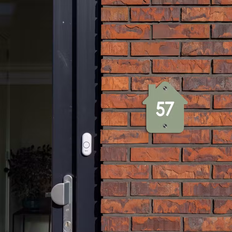 Effen olijfgroen - Traditioneel Naambord Huisje klein -sfeer2