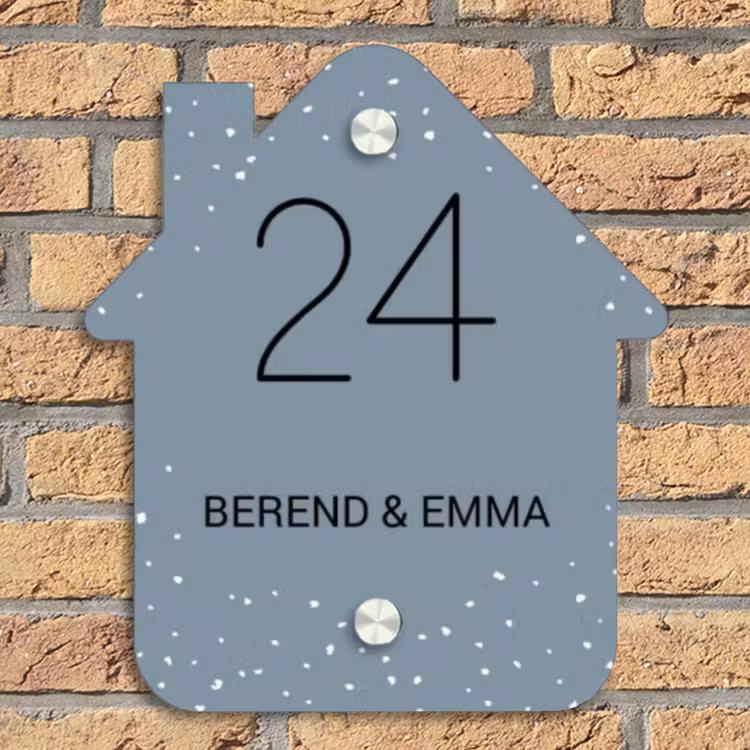 Grijsgroen met stippen - Klassiek Naambord Huisje klein -sfeer5