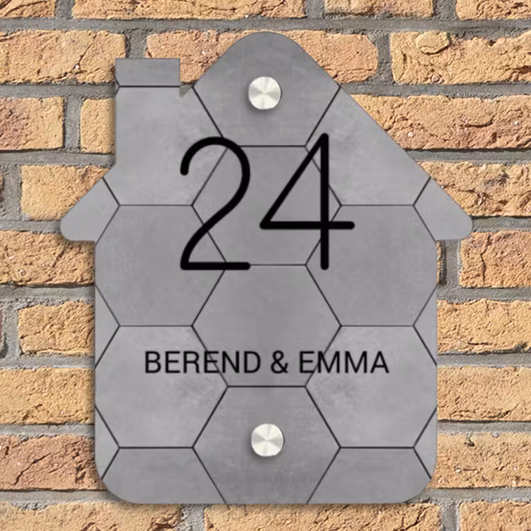 Grijze tegels - Klassiek Naambord Huisje klein -sfeer5