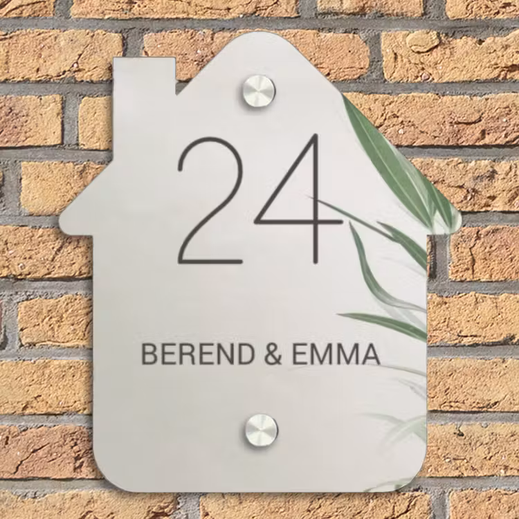 Lichtbeige met plant - Klassiek Naambord Huisje klein -sfeer5