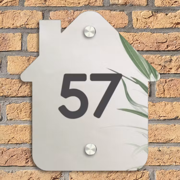 Lichtbeige met plant - Traditioneel Naambord Huisje klein -sfeer5