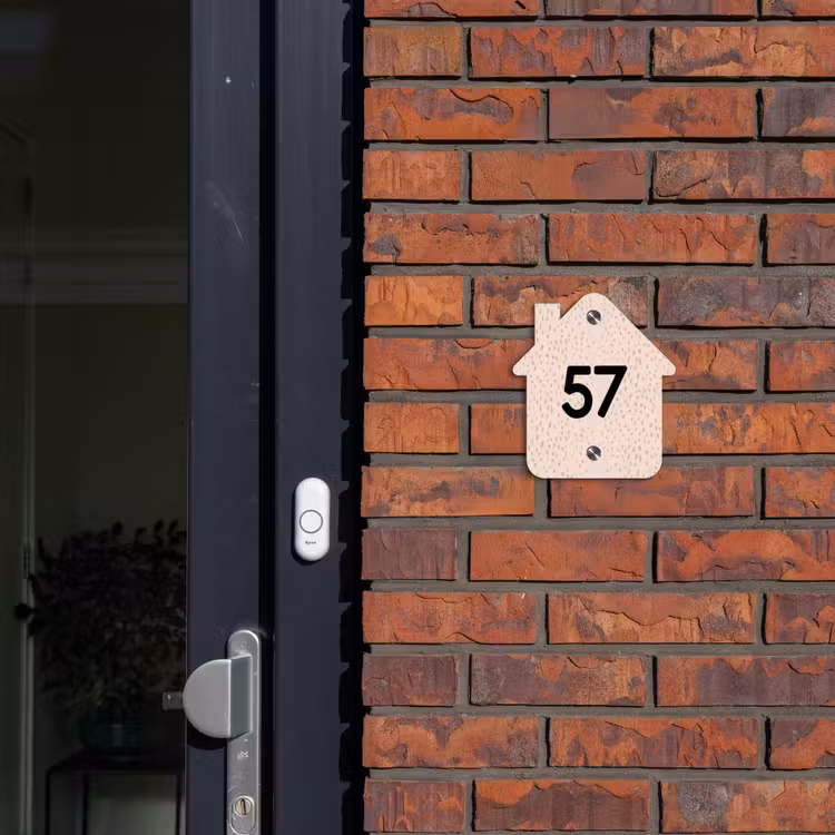 Lichtroze met stippen - Traditioneel Naambord Huisje klein -sfeer2