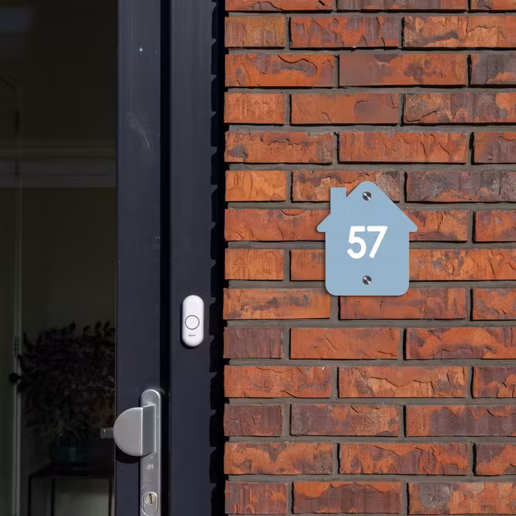 Effen - Lichtblauw - Traditioneel Naambord Huisje klein -sfeer2