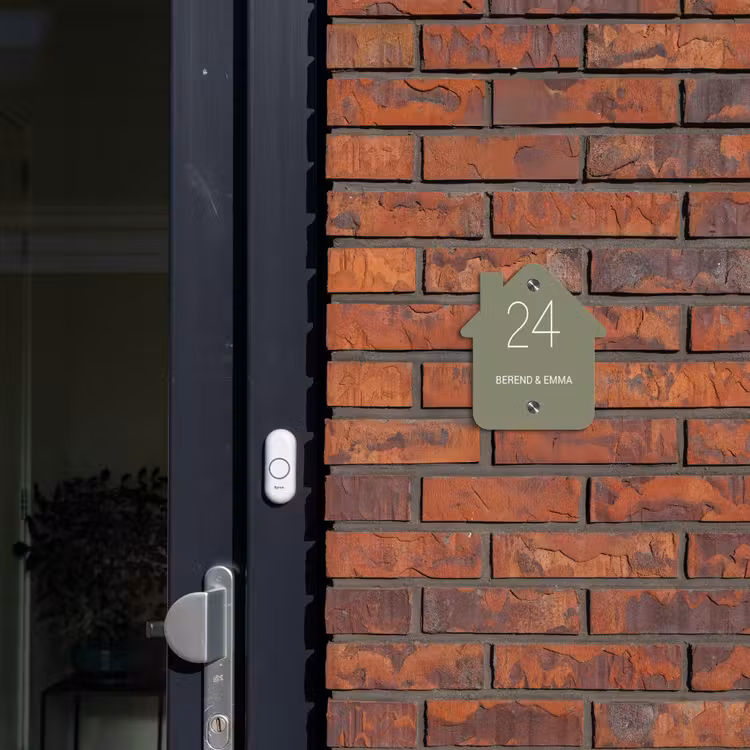 Olijfgroen - Klassiek Naambord Huisje klein -sfeer2