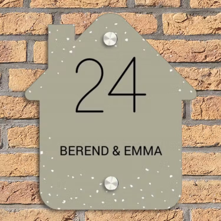 Olijfgroen met stippen - Klassiek Naambord Huisje klein -sfeer5