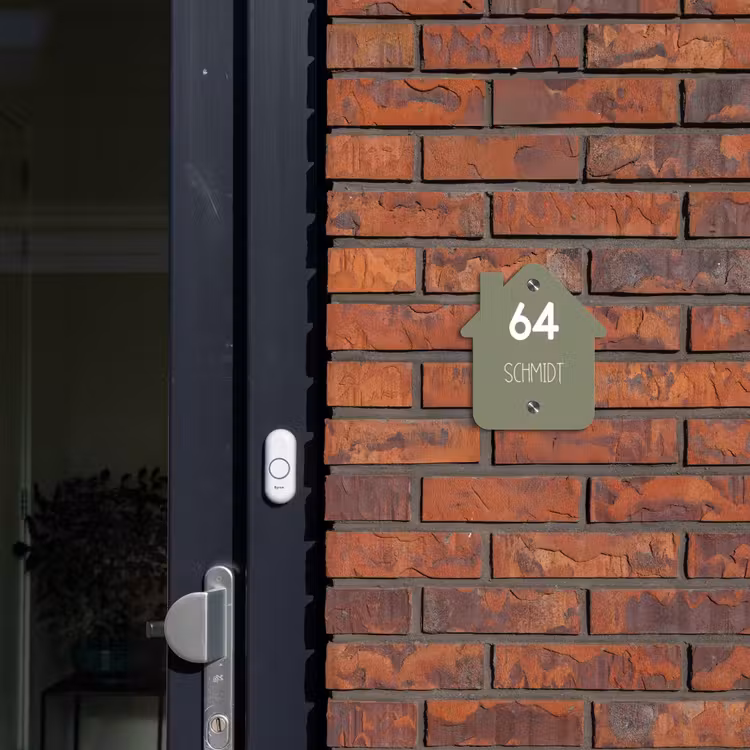 Olijfgroen - Modern Naambord Huisje klein -sfeer2