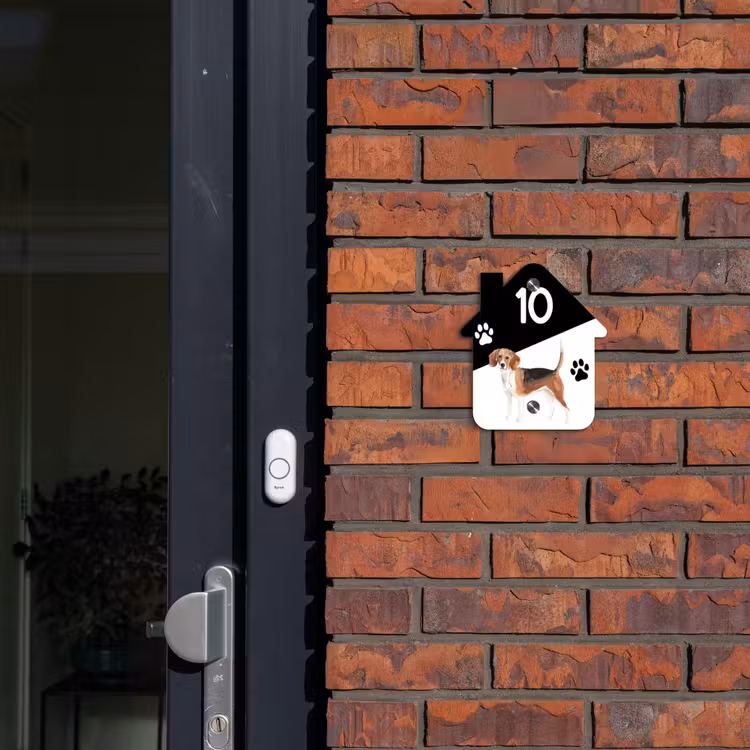 Zwart wit - Huisdier - Beagle Naambord Huisje klein -sfeer2