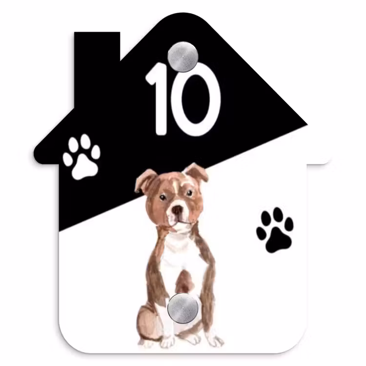 Zwart wit - Huisdier - Staffordshire bullterriër Naambord Huisje klein -3d