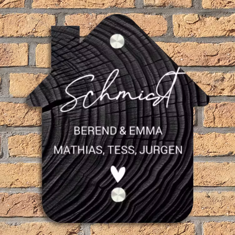 Zwarte houten nerf - Sierlijk Naambord Huisje klein -sfeer5