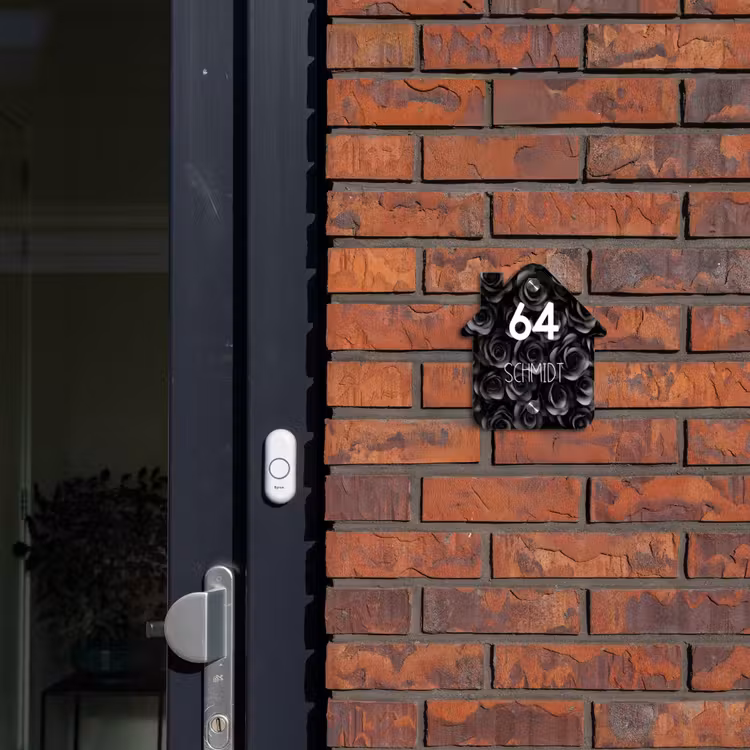 Zwarte rozen - Modern Naambord Huisje klein -sfeer2