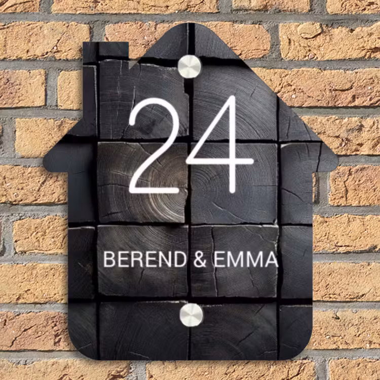 Zwarte houtblokken - Klassiek Naambord Huisje klein -sfeer5