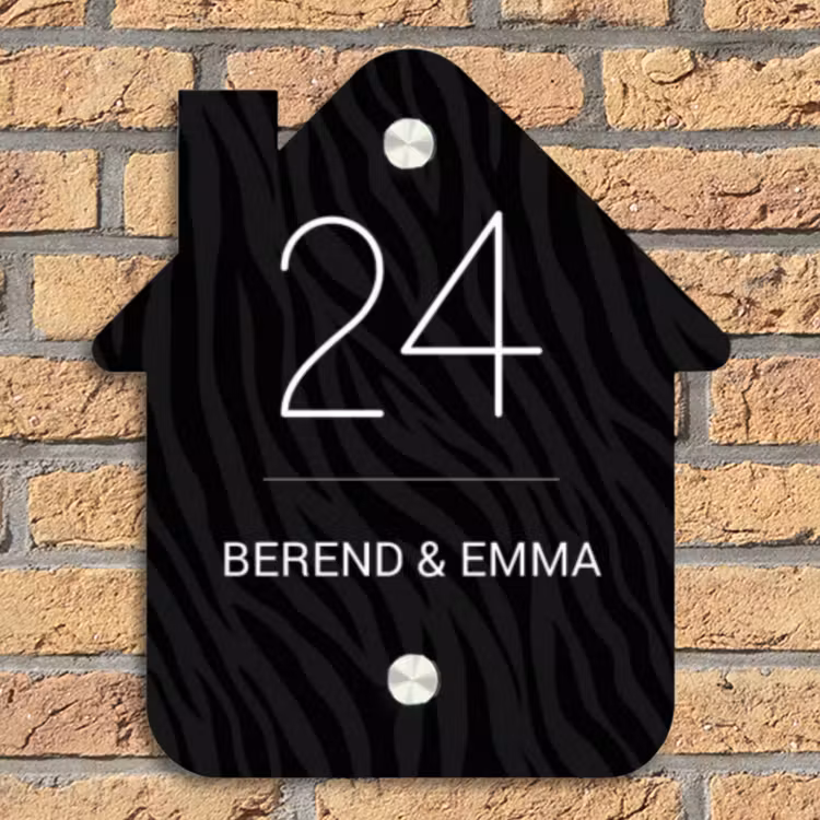 Zwart zebraprint - Klassiek Naambord Huisje klein -sfeer5