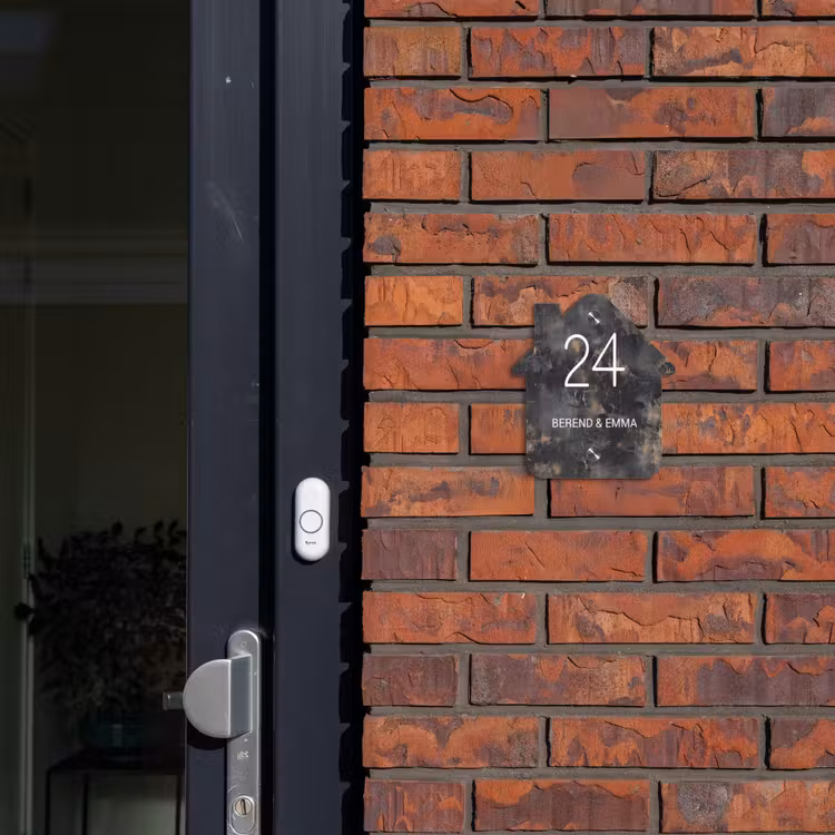 Verweerd metaal - Klassiek Naambord Huisje klein -sfeer2
