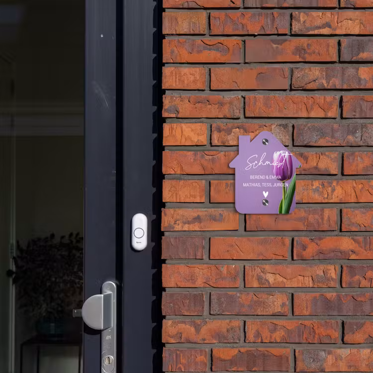 Paarse tulp - Sierlijk Naambord Huisje klein -sfeer2