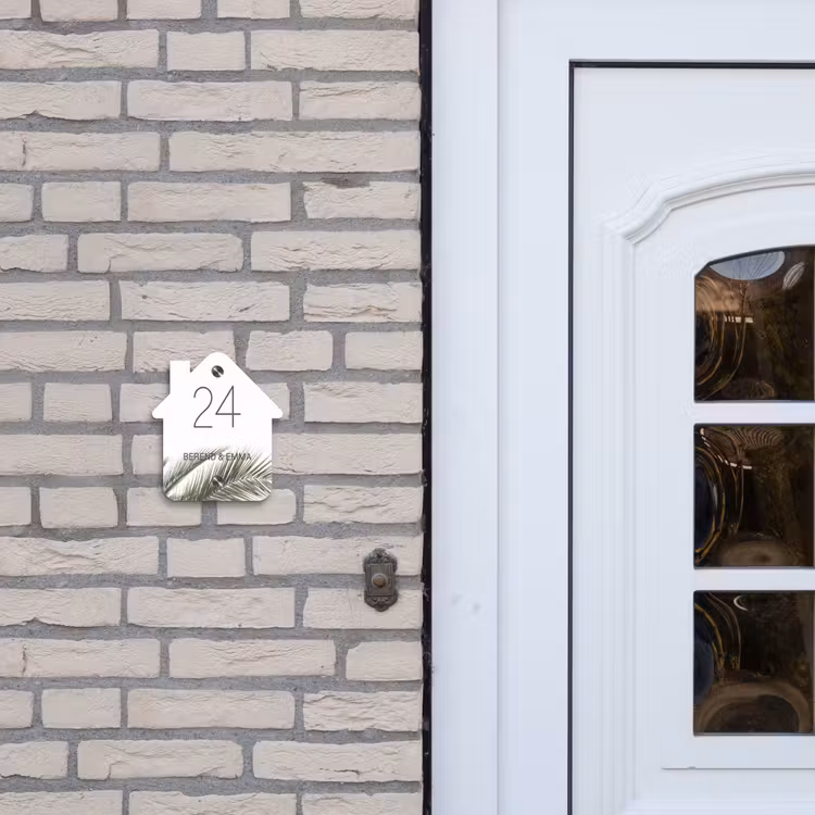 Wit met palmblad - Klassiek Naambord Huisje klein -sfeer1