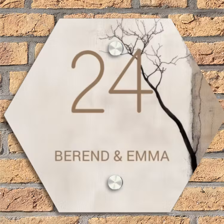 Boomsilhouet beige achtergrond - Klassiek Naambord Hexagon klein -sfeer1