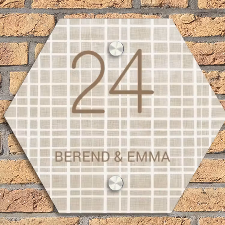 Beige raster - Klassiek Naambord Hexagon klein -sfeer1