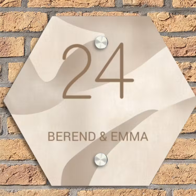 Beige organisch - Klassiek Naambord Hexagon klein -sfeer1