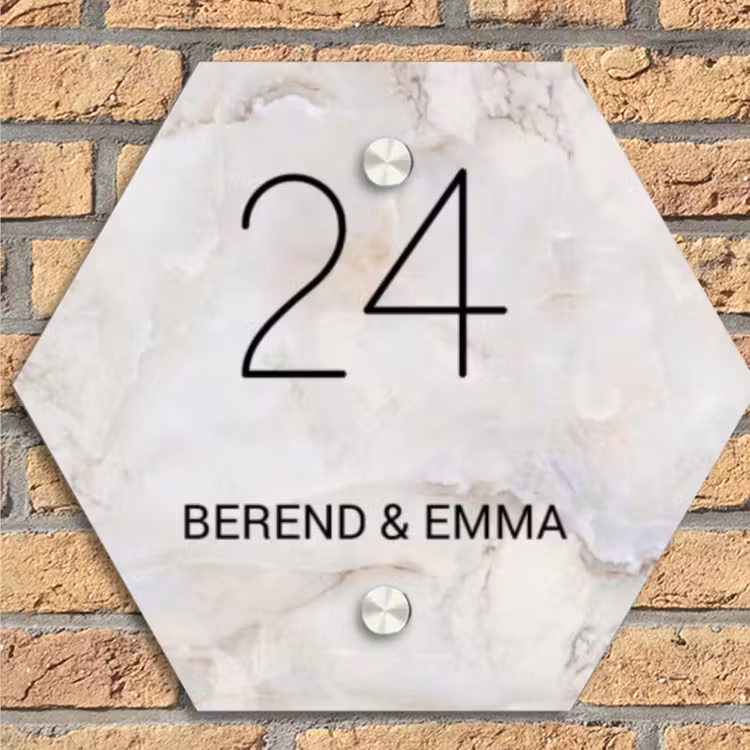 Beige marmer - Klassiek Naambord Hexagon klein -sfeer1