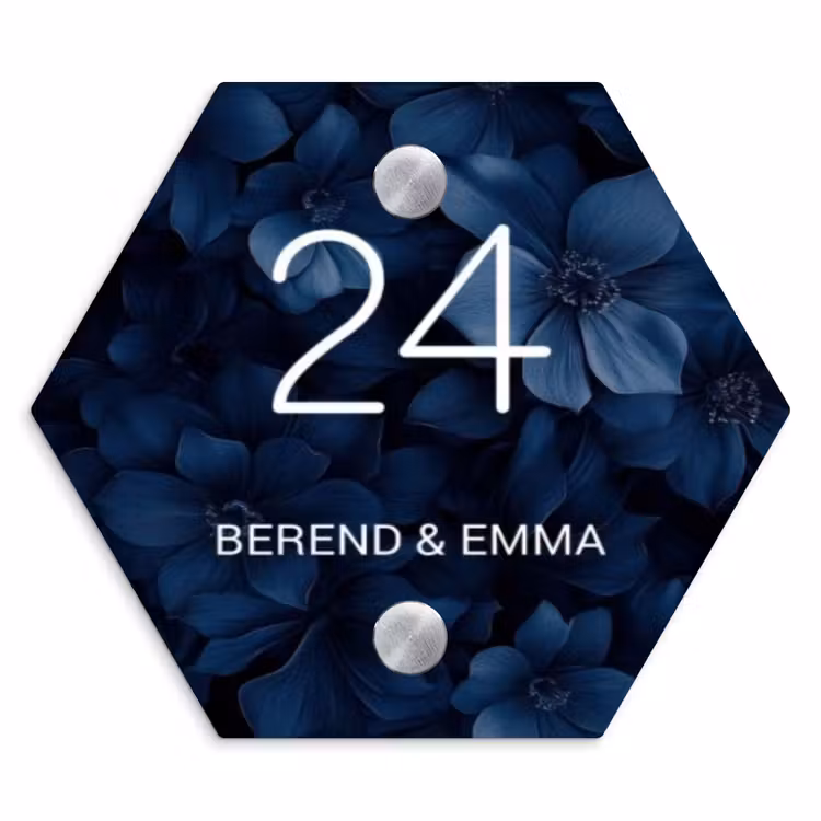 Blauwe bloemen - Sierlijk Naambord Hexagon klein -3d