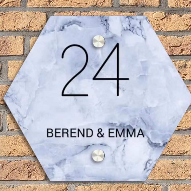 Blauw marmer - Klassiek Naambord Hexagon klein -sfeer1