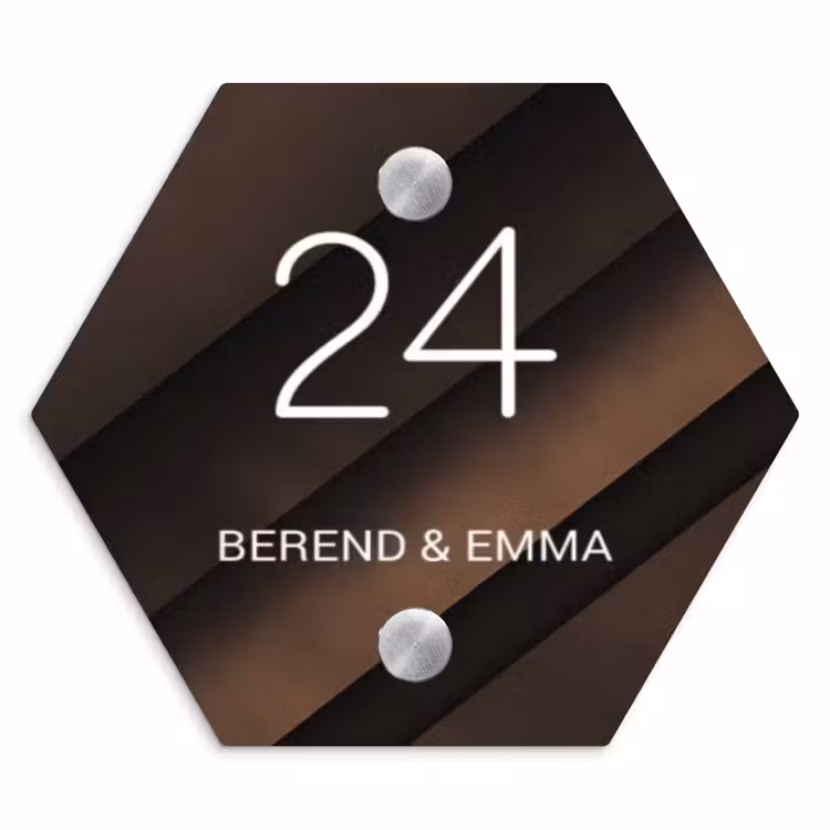 Bruine diagonale banen - Klassiek Naambord Hexagon klein -3d