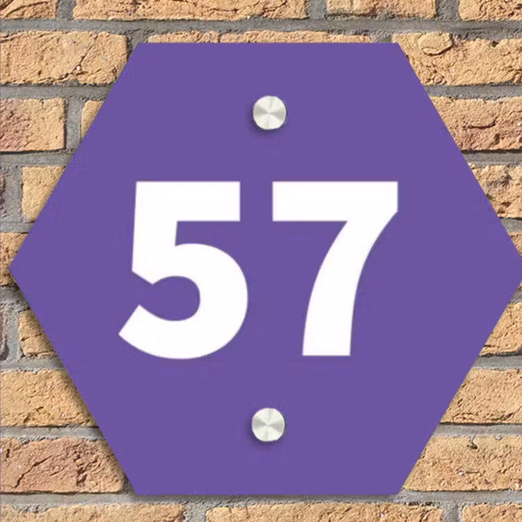 Donkerpaars - Traditioneel Naambord Hexagon klein -sfeer1