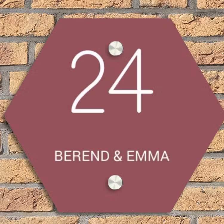 Donker oudroze - Klassiek Naambord Hexagon klein -sfeer1