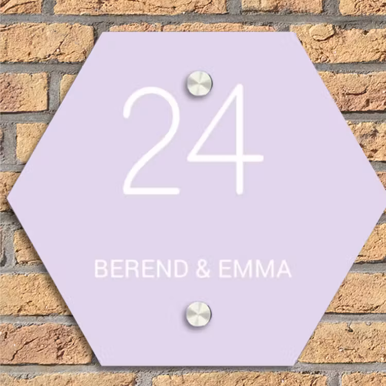 Lila - Klassiek Naambord Hexagon klein -sfeer1