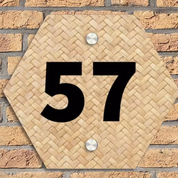 Gevlochten - Riet - Traditioneel Naambord Hexagon klein -sfeer1