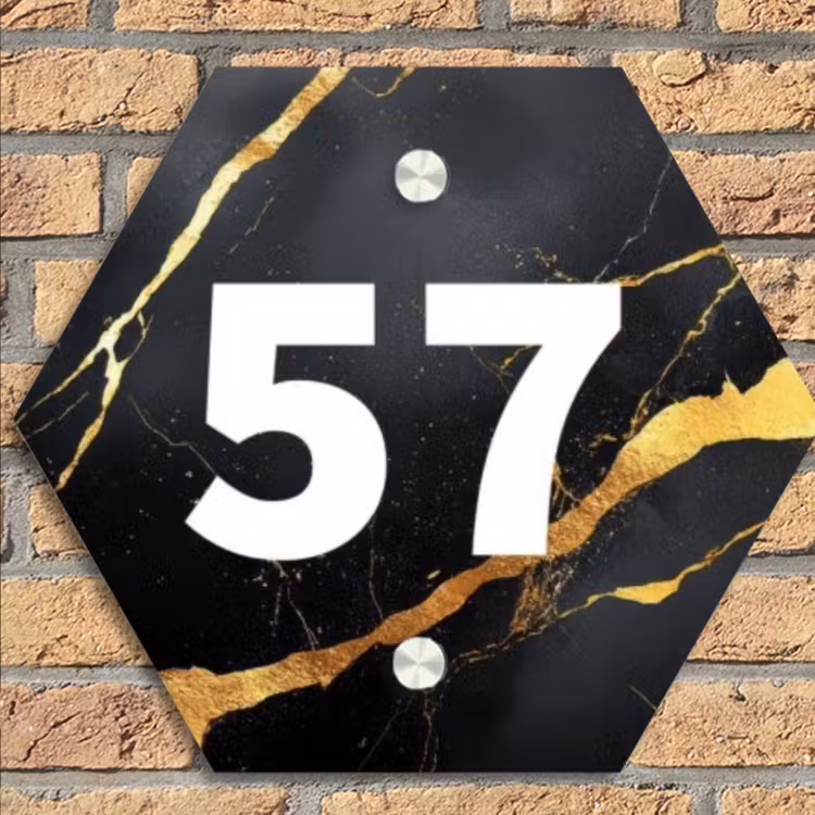 Goud zwart marmer - Modern Naambord Hexagon klein -sfeer1
