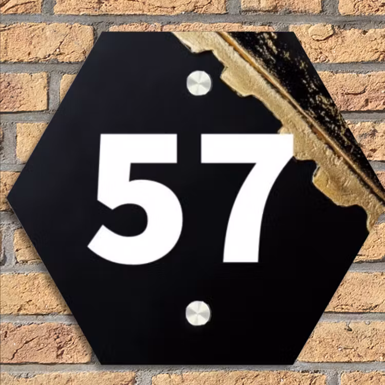 Gouden hoek - Traditioneel Naambord Hexagon klein -sfeer1