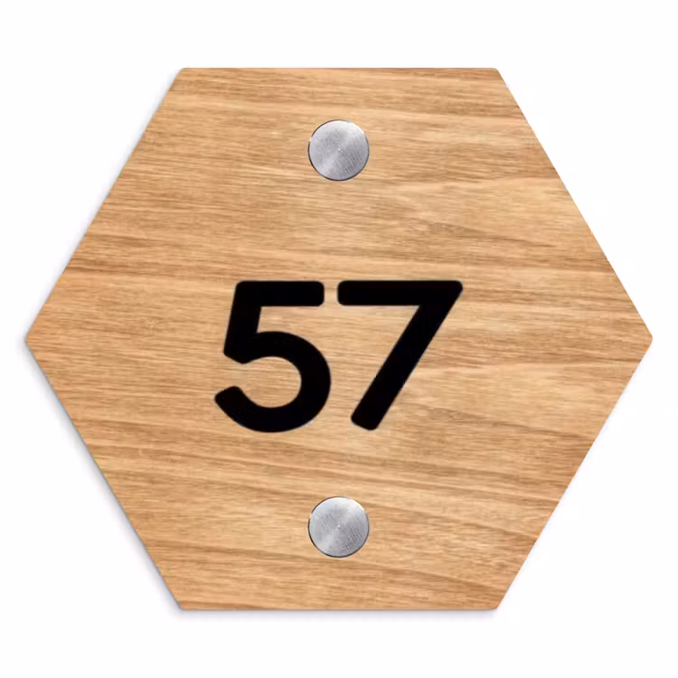 Licht hout - Traditioneel Naambord Hexagon klein -3d