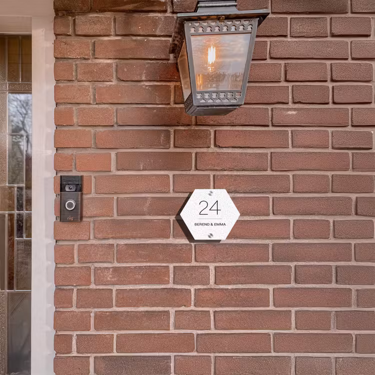 Lichtgrijs luipaard - Klassiek Naambord Hexagon klein -sfeer7-hexagon-XS