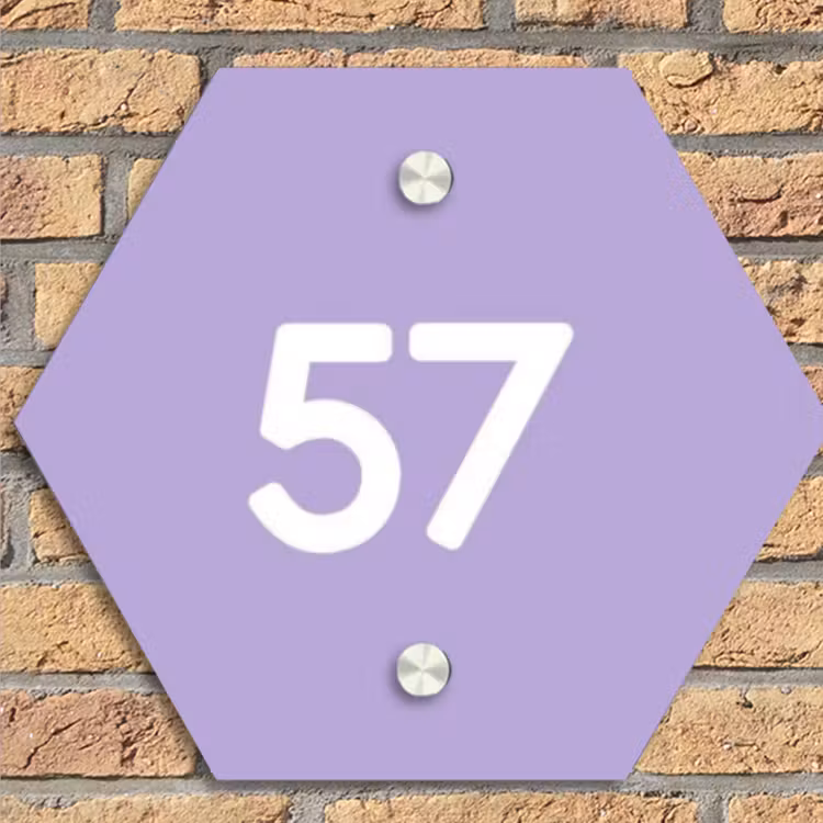 Effen - Lila - Traditioneel Naambord Hexagon klein -sfeer1