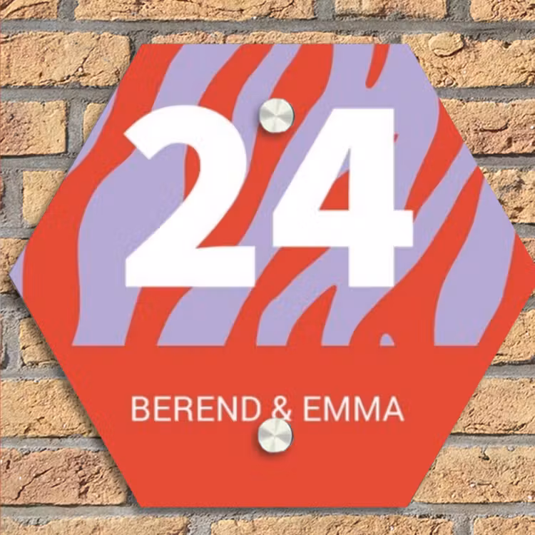 Rood - Paars - Zebra - Klassiek Naambord Hexagon klein -sfeer1