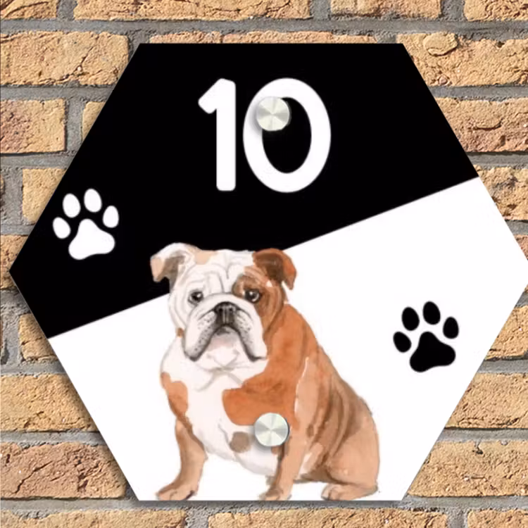 Zwart wit - Huisdier - Engelse bulldog Naambord Hexagon klein -sfeer1
