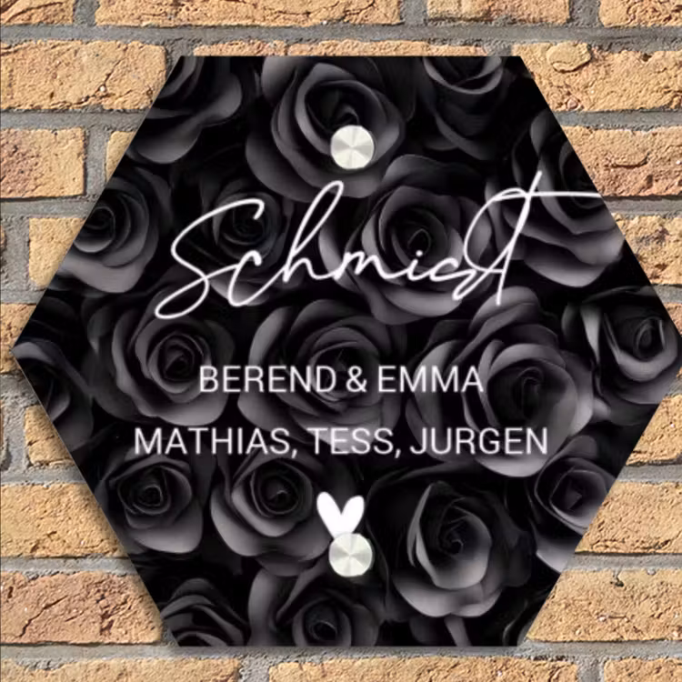 Zwarte rozen - Sierlijk Naambord Hexagon klein -sfeer1