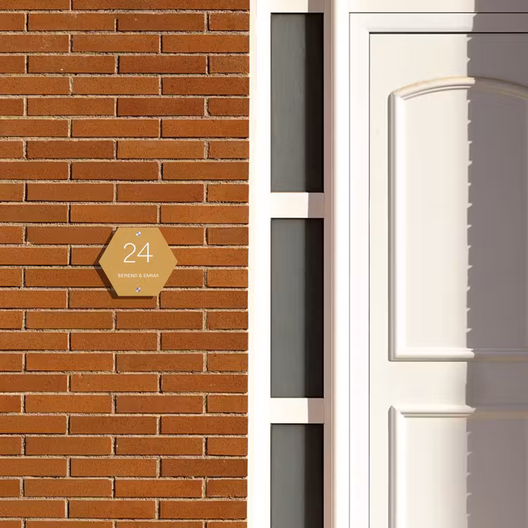 Mosterdgeel - Klassiek Naambord Hexagon klein -sfeer3-hexagon-XS