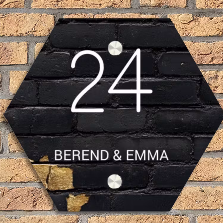 Stenen goud zwart - Klassiek Naambord Hexagon klein -sfeer1