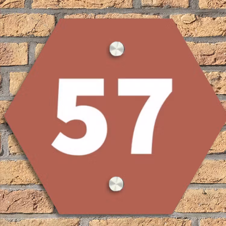 Terracotta - Traditioneel Naambord Hexagon klein -sfeer1