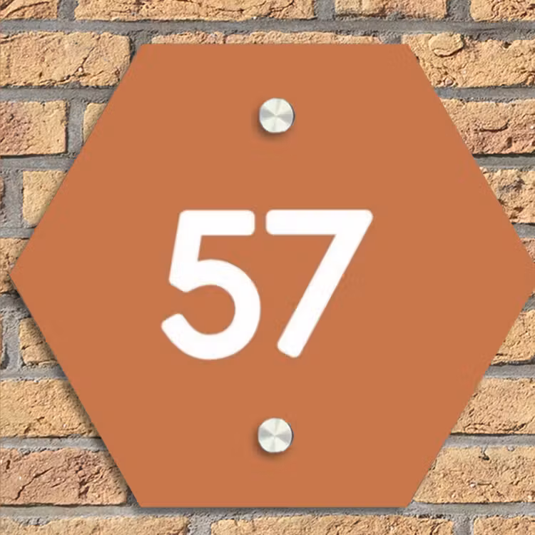 Terracotta - Traditioneel Naambord Hexagon klein -sfeer1