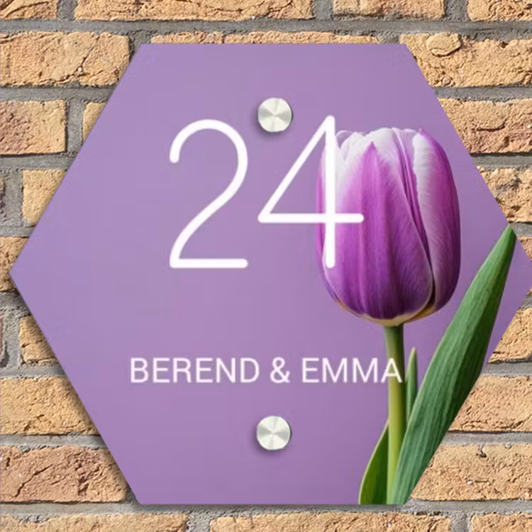 Paarse tulp - Klassiek Naambord Hexagon klein -sfeer1