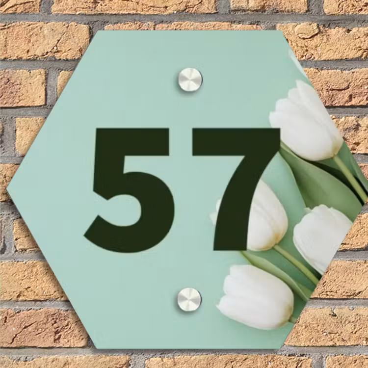 Witte tulpen - Traditioneel Naambord Hexagon klein -sfeer1