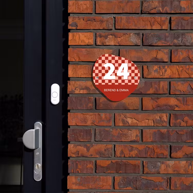 Rood - Blokjes - Klassiek Naambord Organisch middel -sfeer1