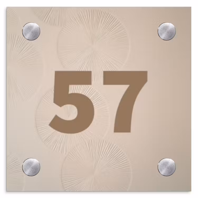 Beige reliëf lijnen - Traditioneel Naambord Vierkant klein -3d