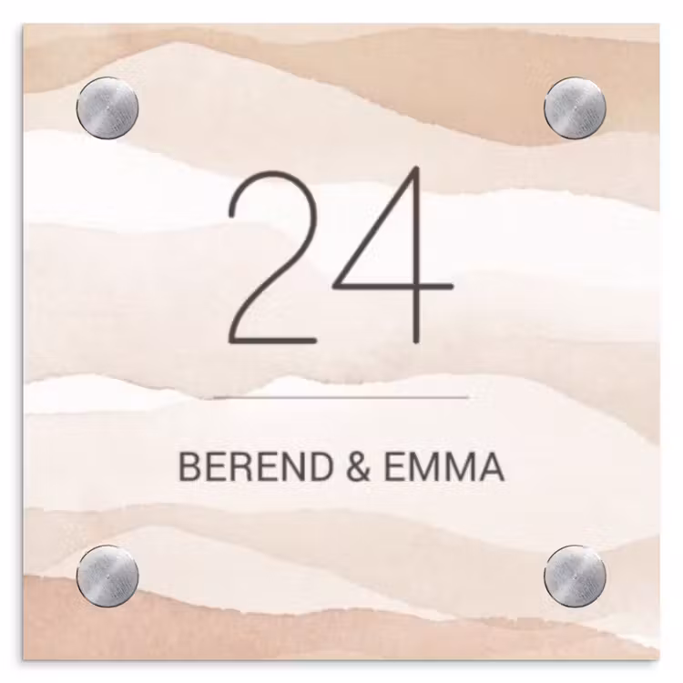 Beige lagen - Klassiek Naambord Vierkant klein -3d
