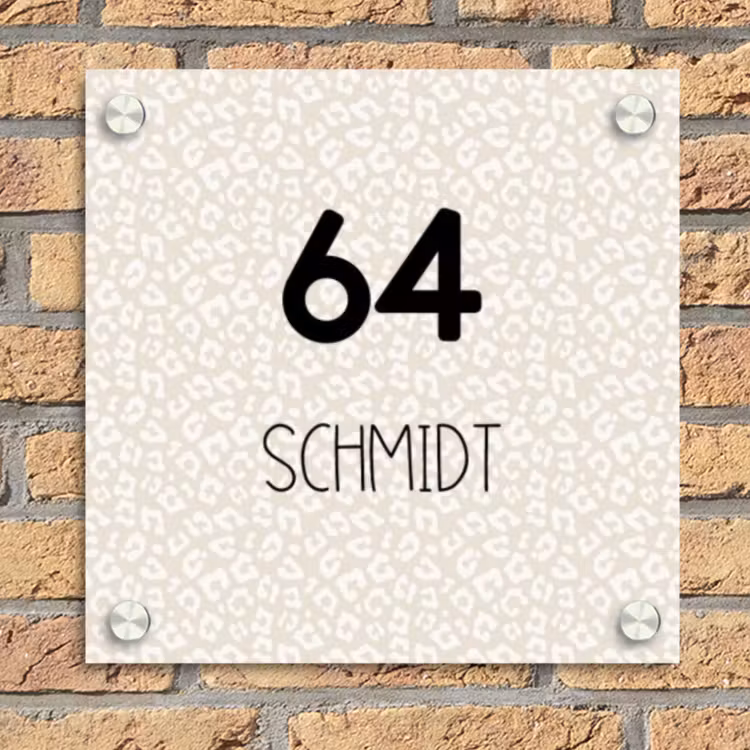 Beige panterprint - Modern Naambord Vierkant klein -sfeer1