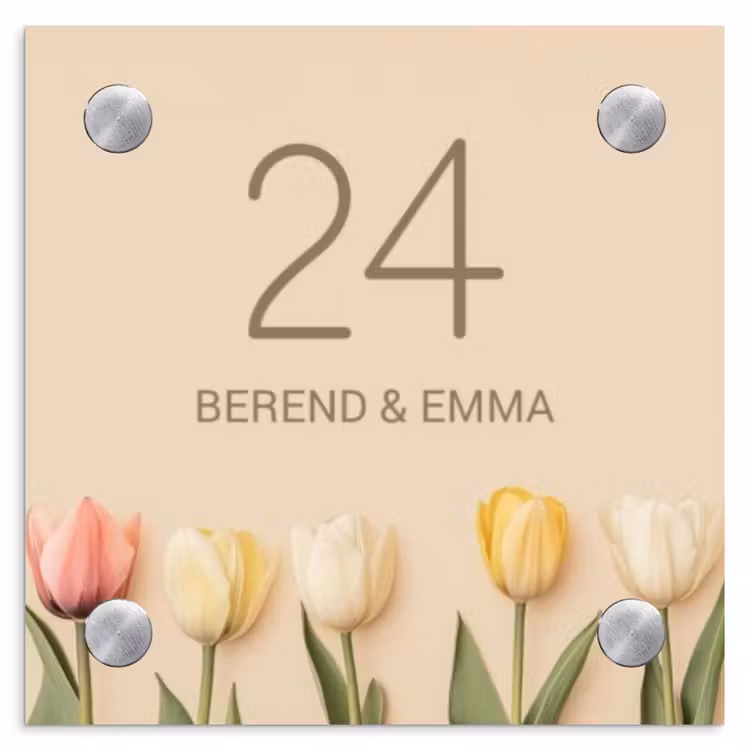 Gekleurde tulpen beige achtergrond - Klassiek Naambord Vierkant klein -3d