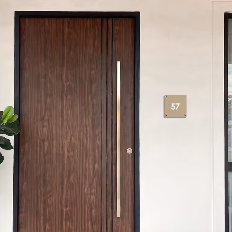 Zandkleur - Traditioneel Naambord Vierkant klein -sfeer10-XS